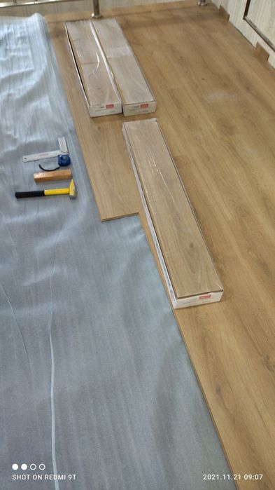 Укладка ламината.