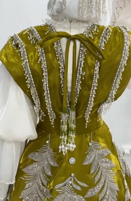 Ansambl  kamplekt + diadema sharf
