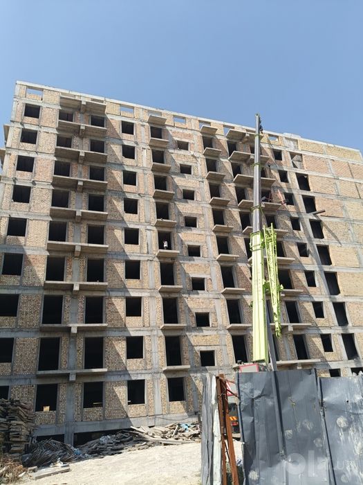 Продам 1 ком квартиру 3 этаж 10 Мик Новостройка 39кв метров  коробка в