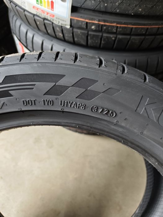 225/45/17 KUMHO Ecsta SPORT