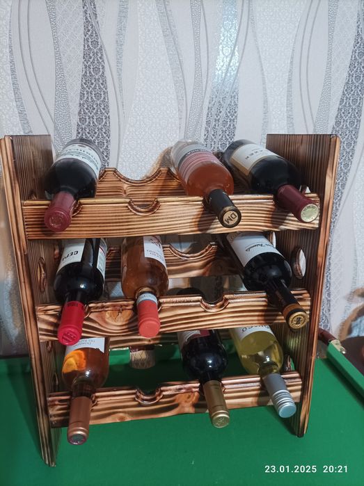 Стойка,стелаж за вино
