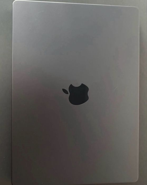 SCHIMB CU PC MacBook Pro 14”