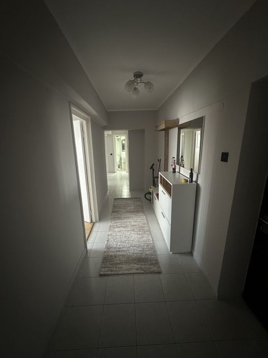 Închiriez apartament central - Piața Unirii