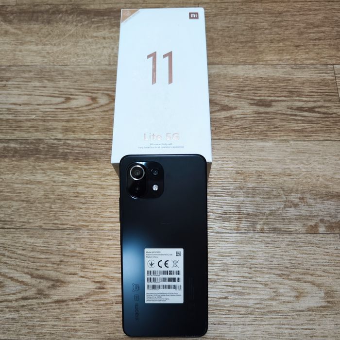 Телефон Xiaomi 11 Lite 5G