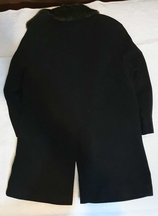 Олекотено вълнено палто