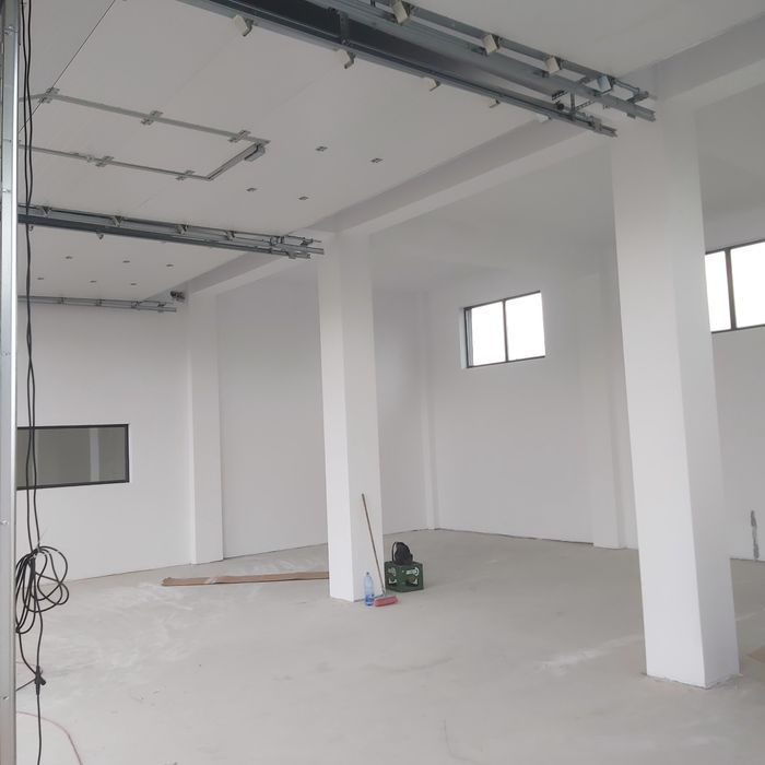 Finisaje interioare și exterioare