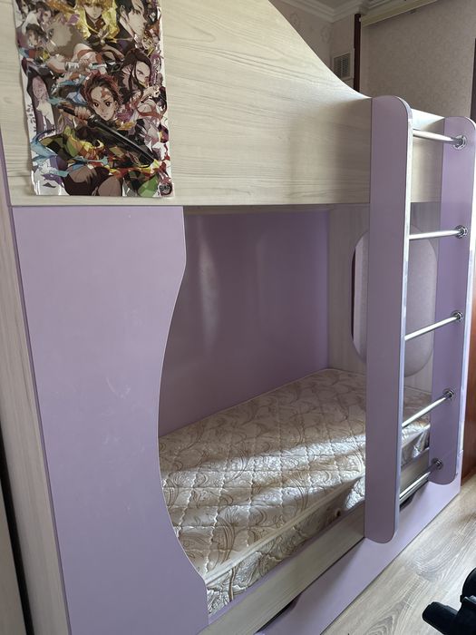 Кровать двухъярусная