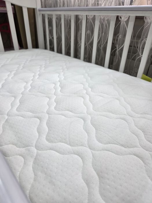 Детский манеж + матрас в отличном состоянии