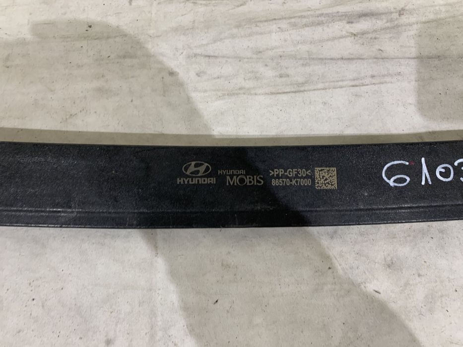 Armatura inferioara bara fata, Hyundai I10, 2014, 2015, 2016, 2017, cod origine OE 86570-K7000.