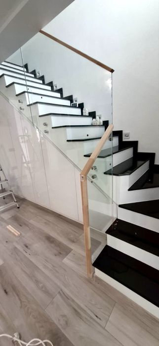 Balustrade din sticlă
