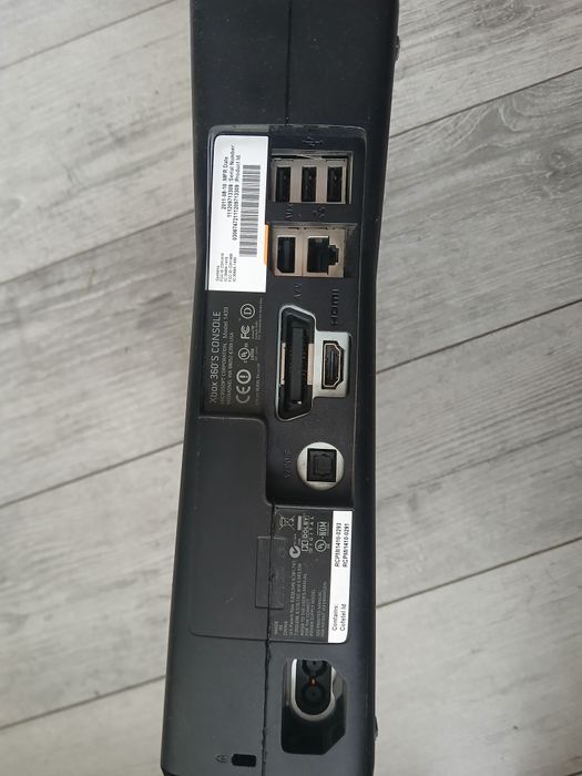 Xbox 360 defect, pentru piese