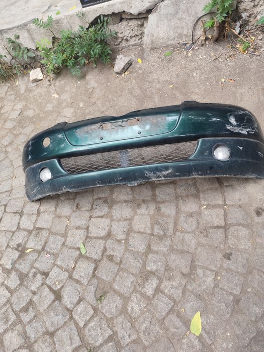 Предна броня за toyota yaris 20001 и нагоре