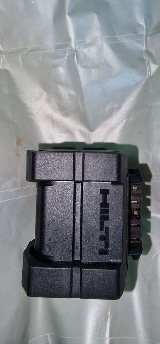 Biliard Hilti acumulator nuron