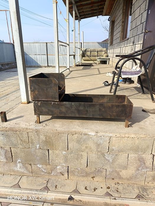 Мангалы, очаги размеры разные.