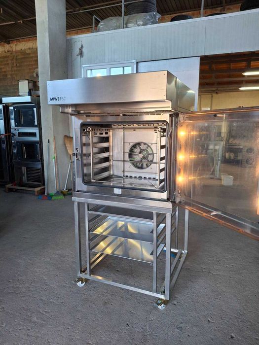 Употребяван конвектомат MIWE FBC 6.0604 със стойка за 5 броя тави