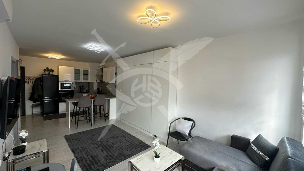 Продава се Двустаен апартамент в Бургас, Славейков - 64 кв.м за 1259 €/кв.м - Снимка #1