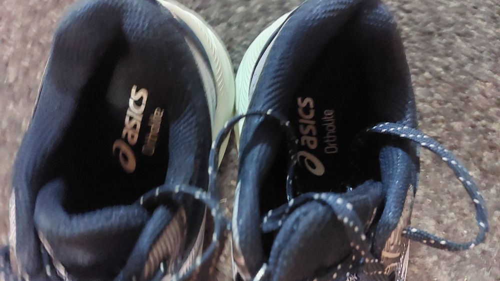 Asics venture 9 gel