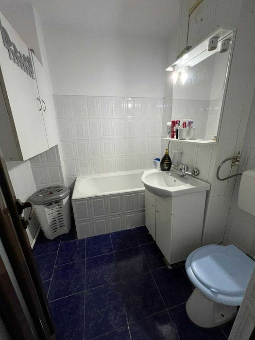Inchiriez apartament in orasul Targu Frumos