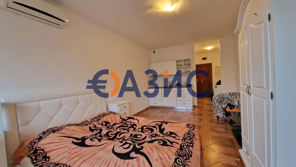 Продава се Едностаен апартамент в Свети Влас - 33 кв.м за 1364 €/кв.м - Снимка #1