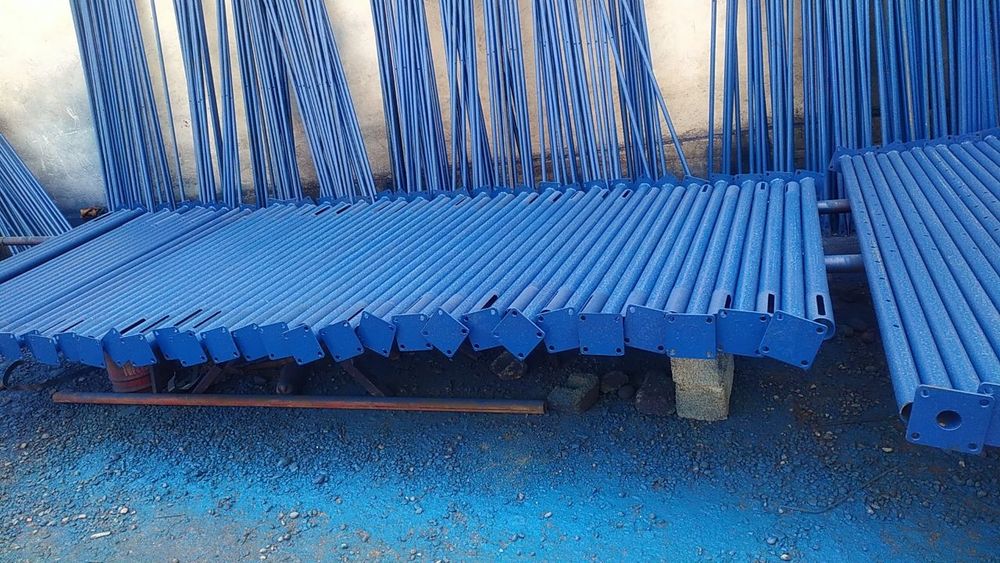 Телескопическая стойка 
от 2,25м до 4м

• Изготовлены из к