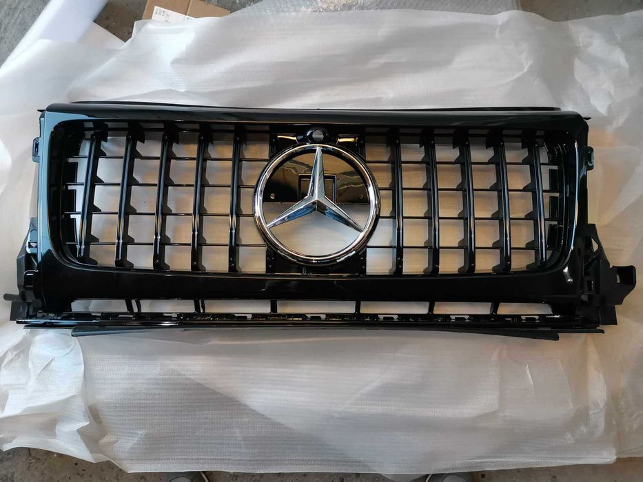 Предна решетка за Мерцедес G-class W464 черен гланц