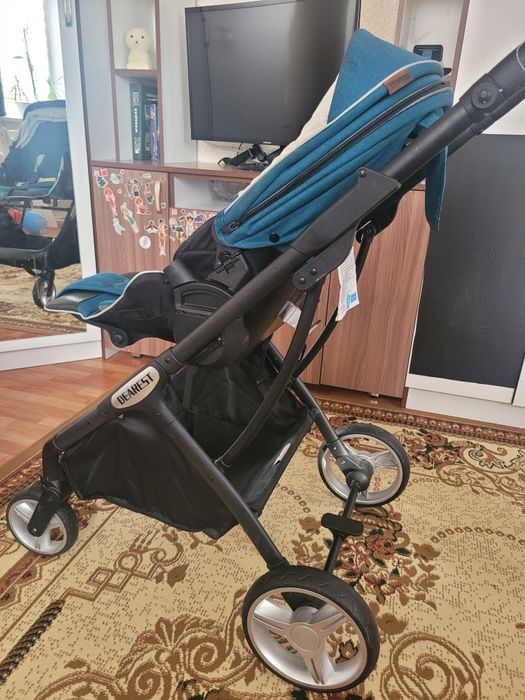 Детская прогулочная коляска