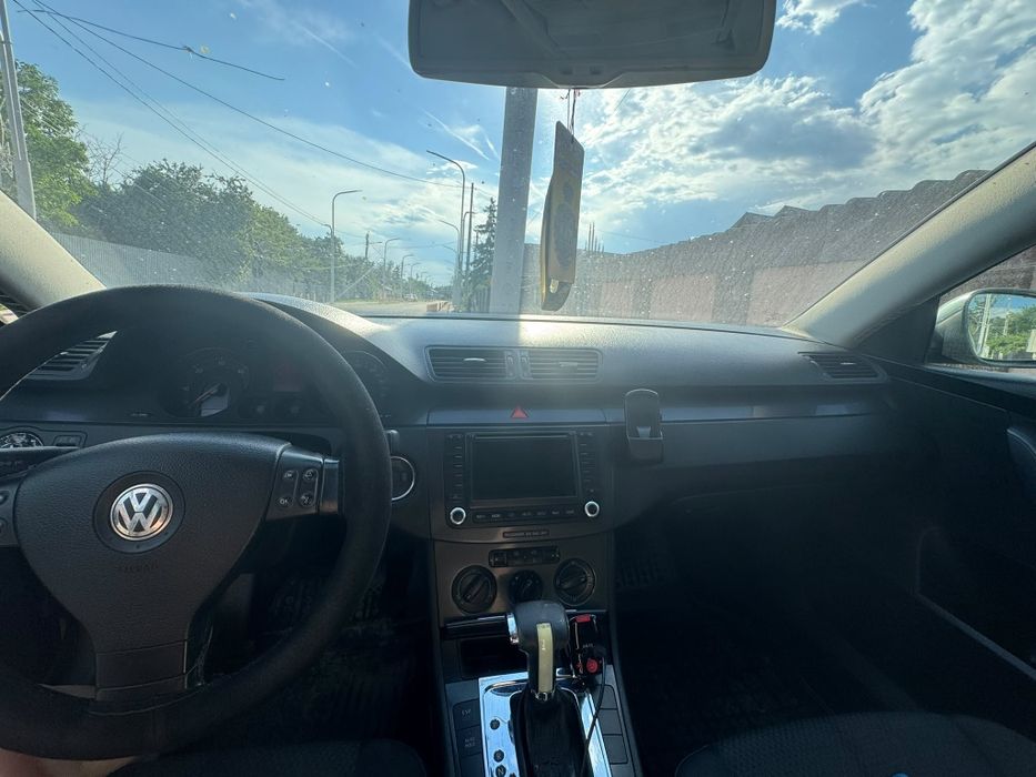 Volkswagen Passat B6 2.0 TDI 140 CP – 2006, cutie de viteze automată
