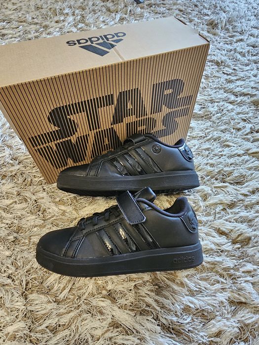 Sneakersi Adidas STAR WARS mas. 33, int. 20 cm