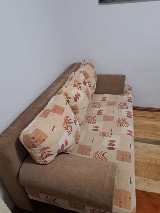 De vânzare urgent canapea