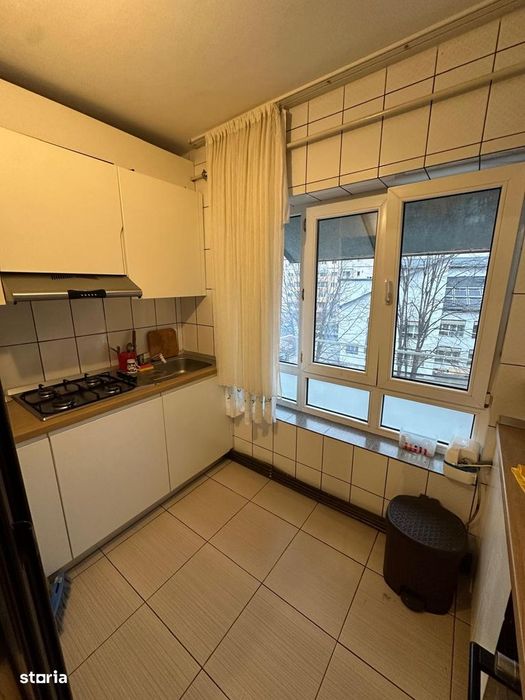 Apartament cu balcon/ 2 camere/  Zona Centrala /