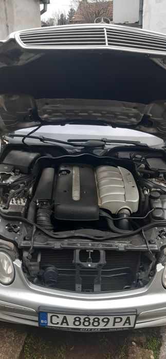 Продавам Е-класа 220cdi