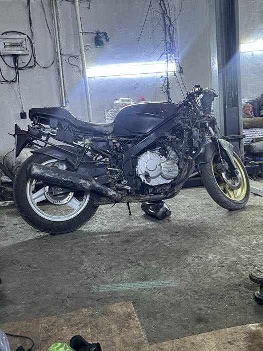 Продам хонду сбр 600