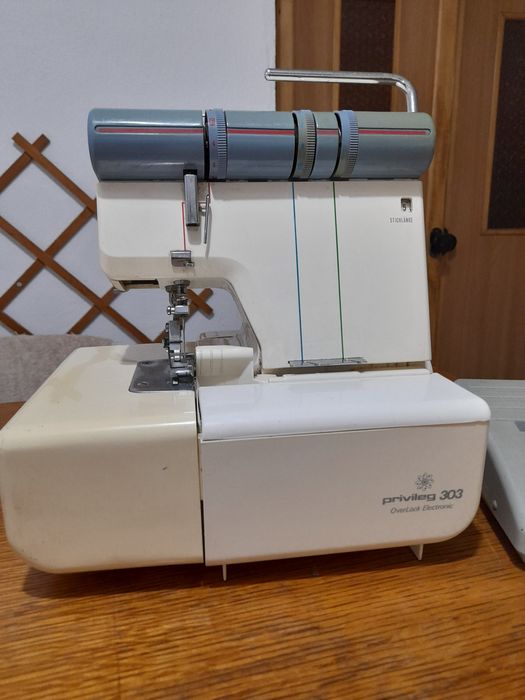 Mașină surfilat Privileg 303 Overlock – stare foarte bună