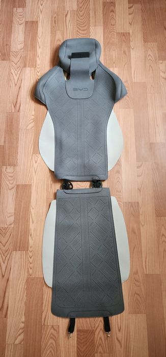 Продам чехлы на Yuan Up