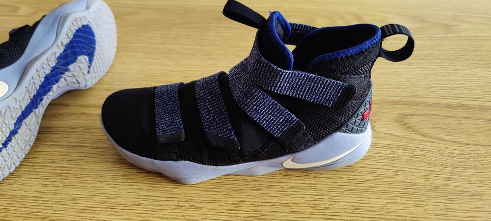 Nike Lebron Soldier 11 Glacier grey баскетболни маратонки