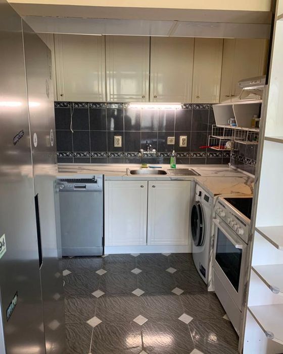 Дава се под наем Тристаен апартамент в София, Лозенец - 110 кв.м за 857.82 € - Снимка #2