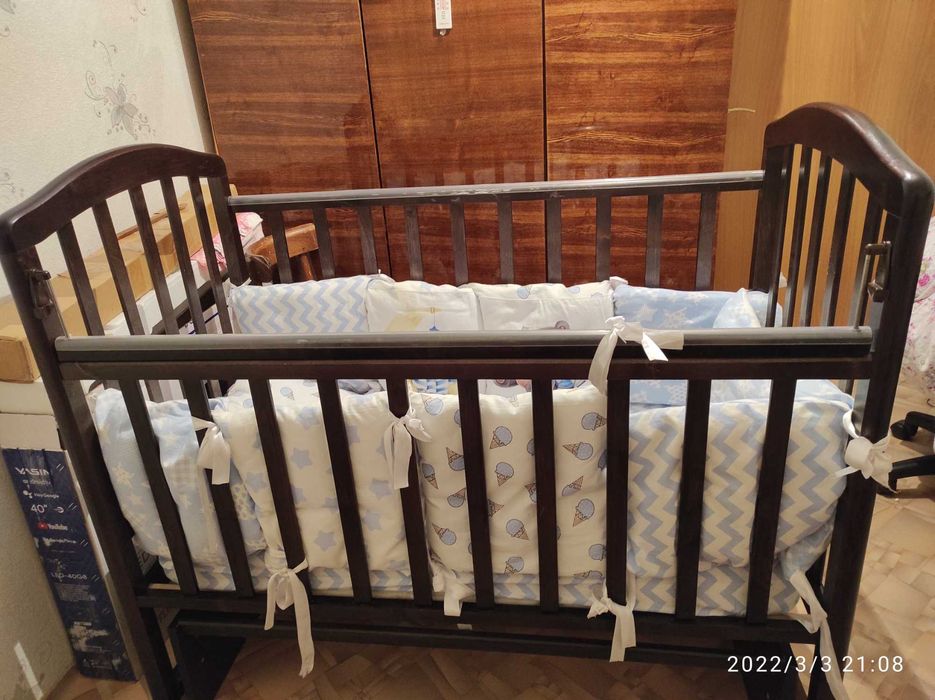 Детская кровать (дерево)