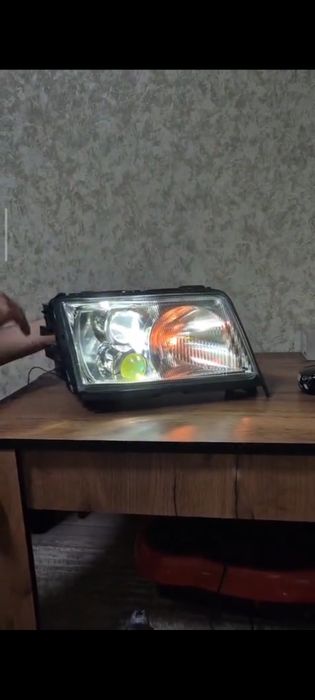 Продам фары Ауди 100/S4