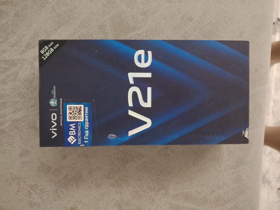 Продаю телефон Vivo 21e