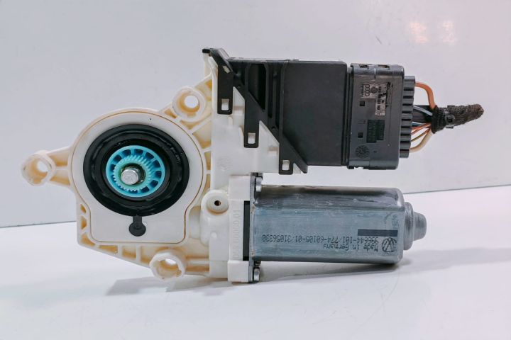 Motoras macara dreapta 1K0959704E Skoda Octavia a 2-a generatie seria