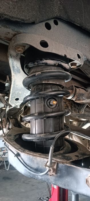 Ремонт гидроподвески и пневмоподвески