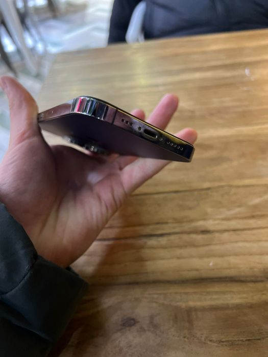 Продам iphone 14 pro