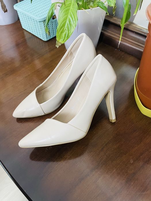 Женская обувь в отличном состоянии