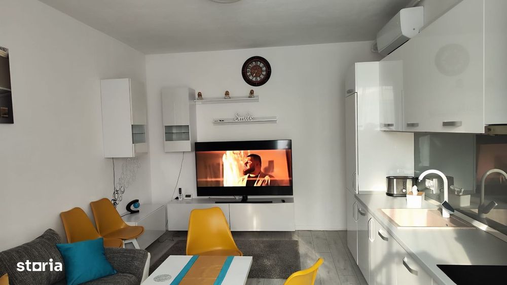 Garsoniera spatioasa , decomandată, utilată complet, etaj 1 , Cireșica