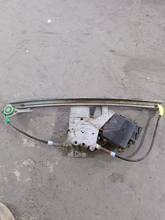 Электростеклоподъемник гольф 3,вента