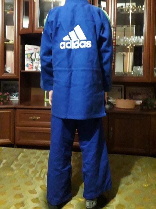 Продам кимано срочно