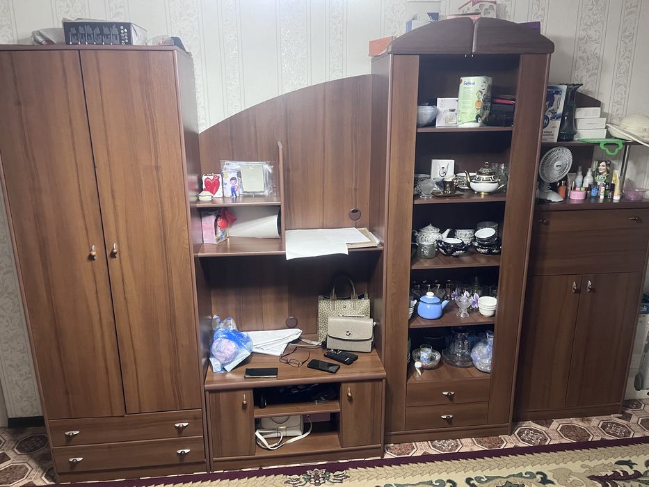 продается шкаф стенка