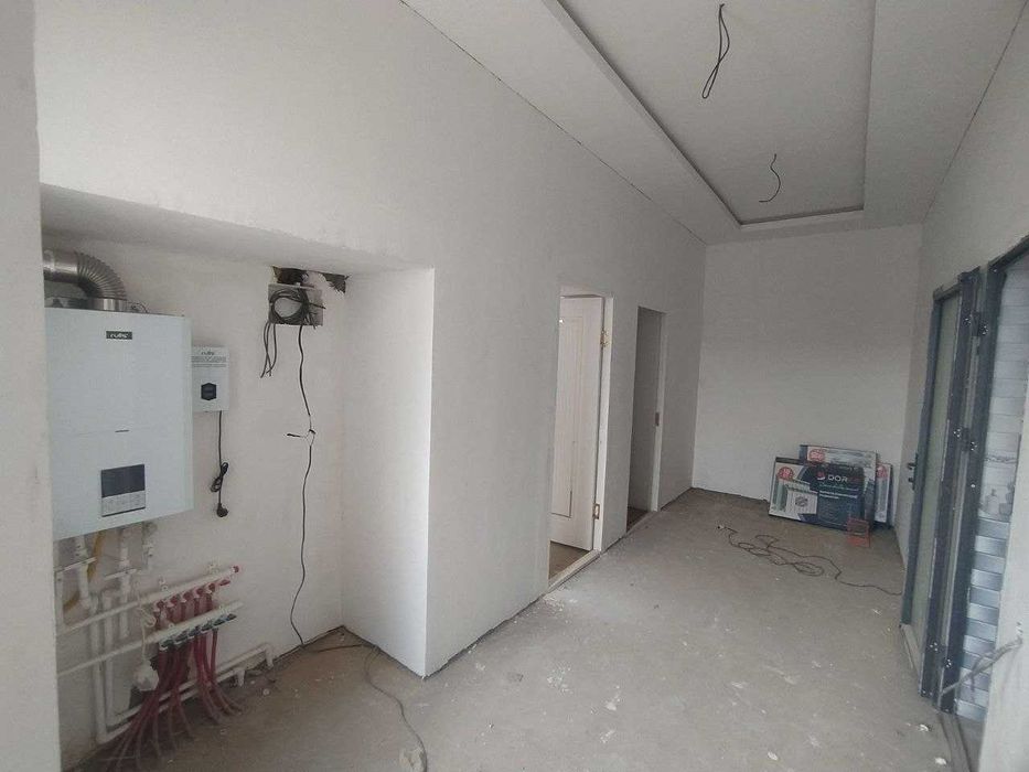 Продаются 2 коттеджа 4 ком. 1.8 соток   Кибрай рн