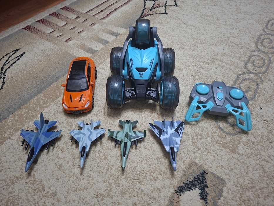 Продам игрушки  развивающий