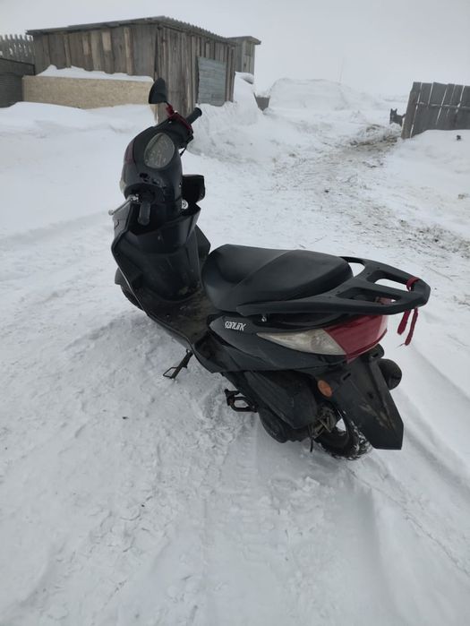 Продам скутер новый